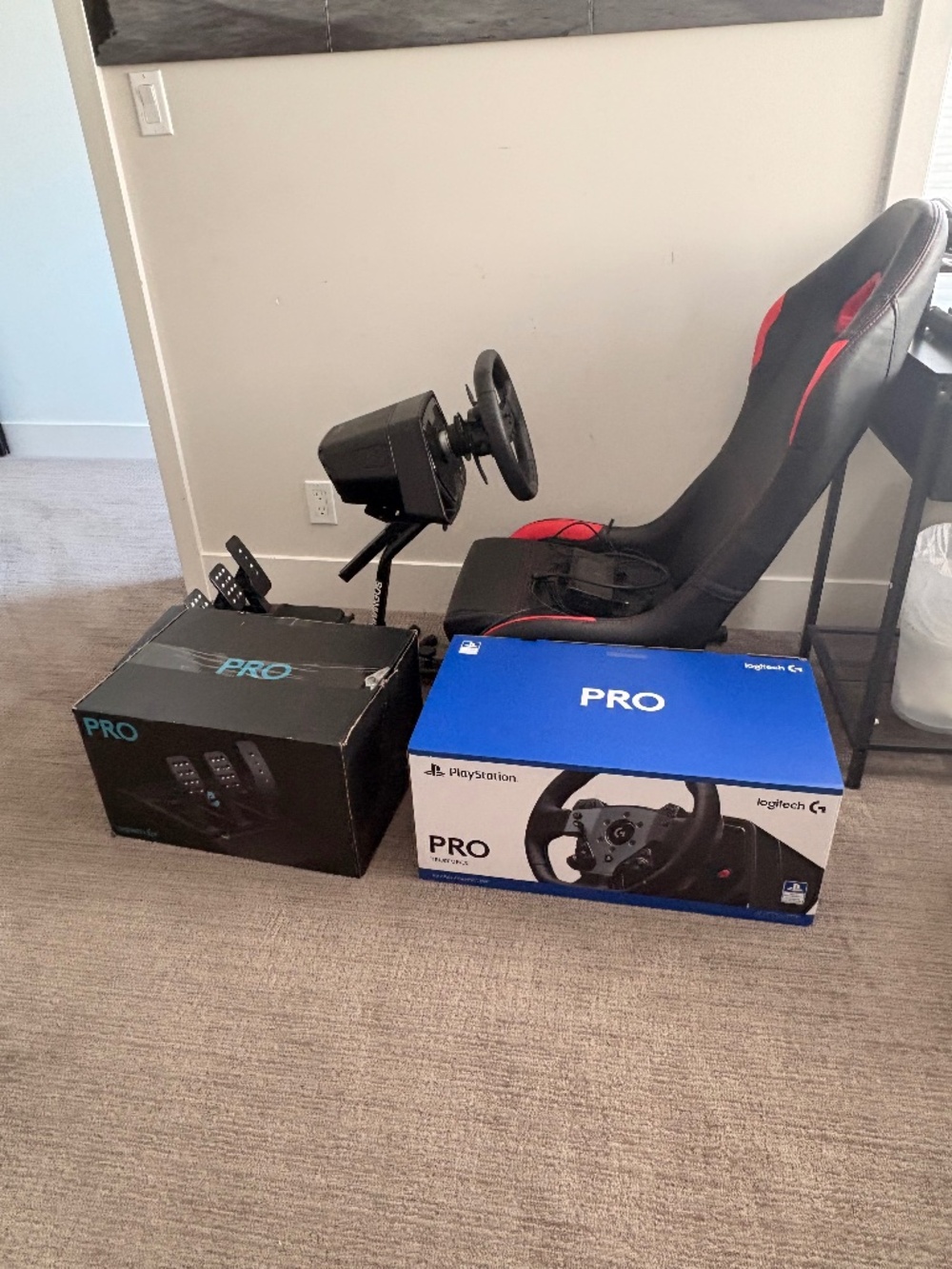 Logitech pro steering wheel and pro pedals for PS4/PS5 (SEAT NOT INCLUDED)